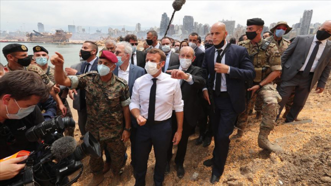 Fransa Cumhurbaşkanı Emmanuel Macron, Beyrut patlamasının ardından Lübnan'ı ziyaret etti. Fotoğraf: AA